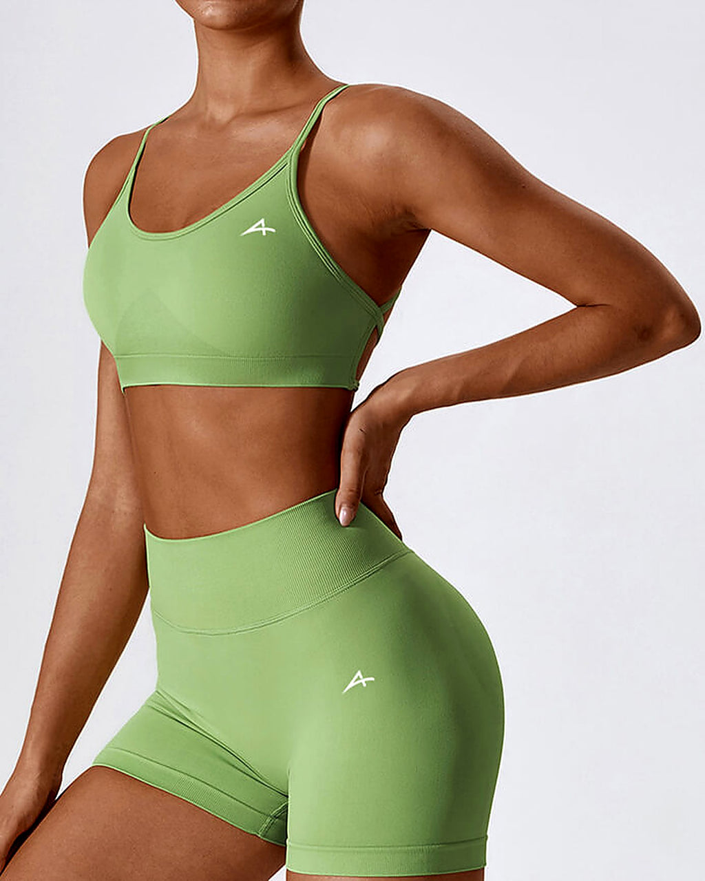 Essentials Seamless Bra - Green