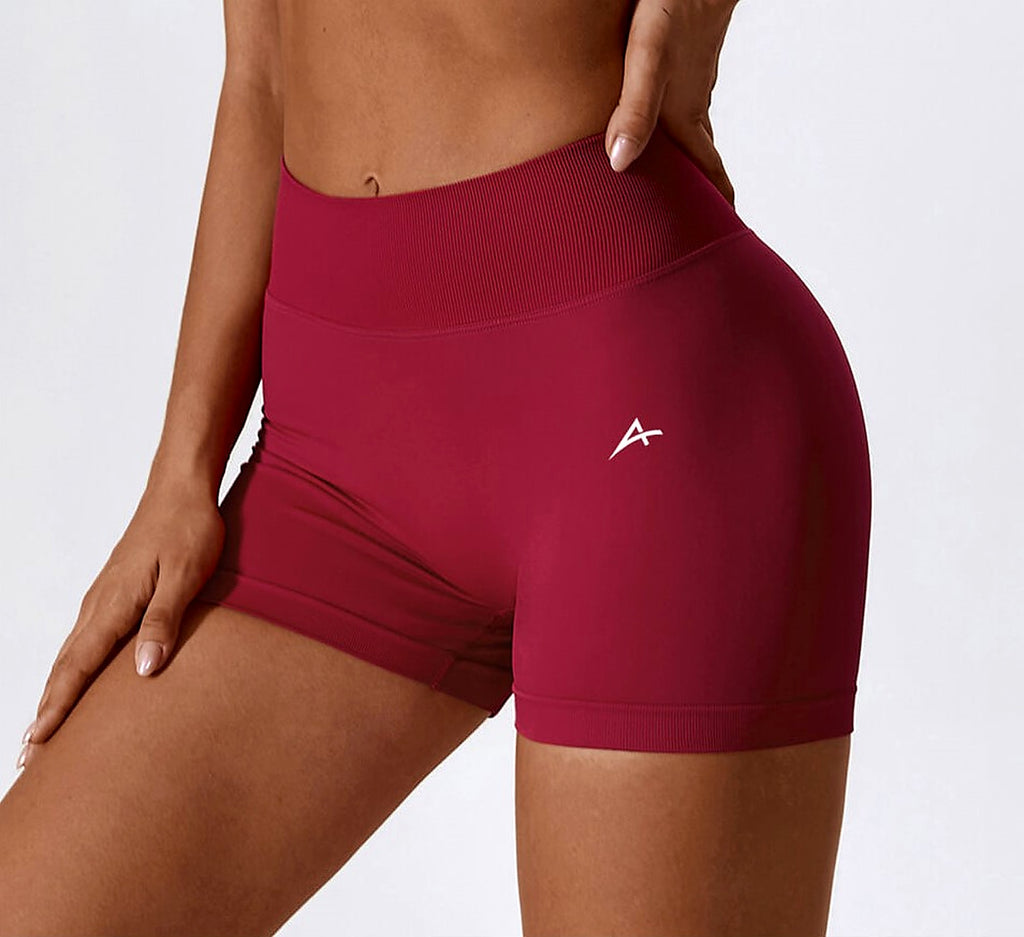 Essentials Seamless Short - Cherry
