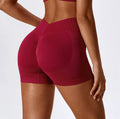 Essentials Seamless Short - Cherry