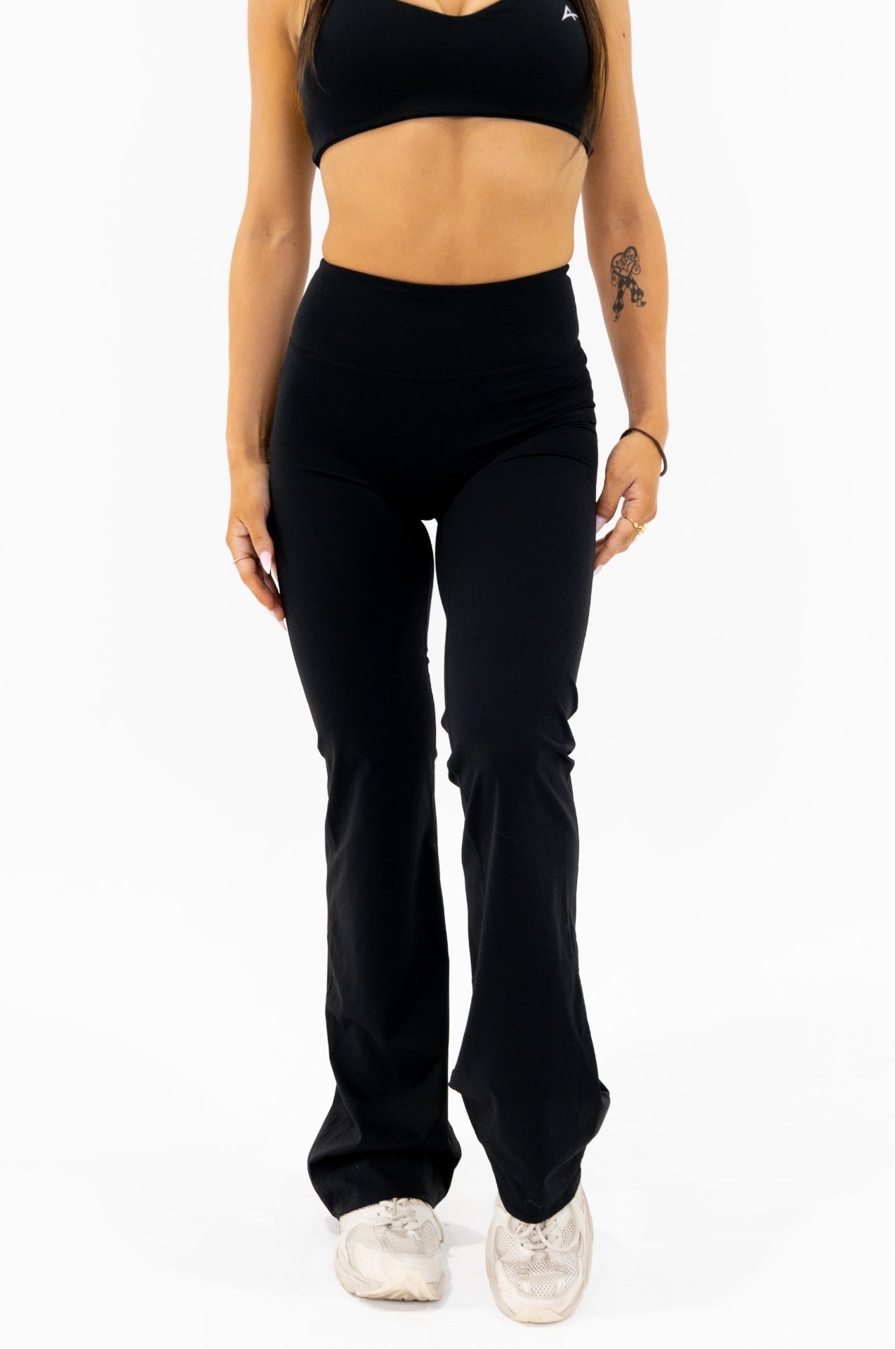 Elevate Flares Leggings - Deep Black