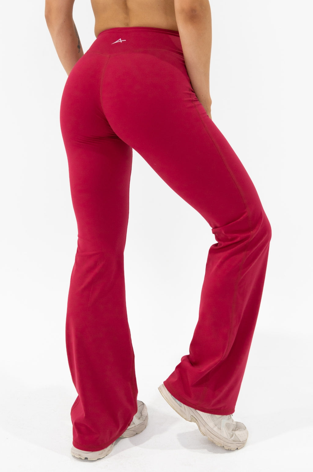 Elevate Flares Set - Raspberry Red
